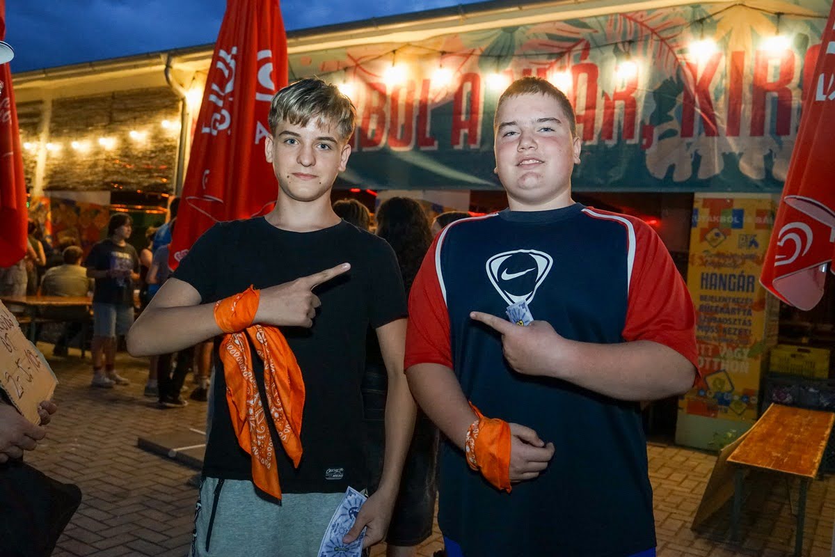 A megnyitó – 14. rész